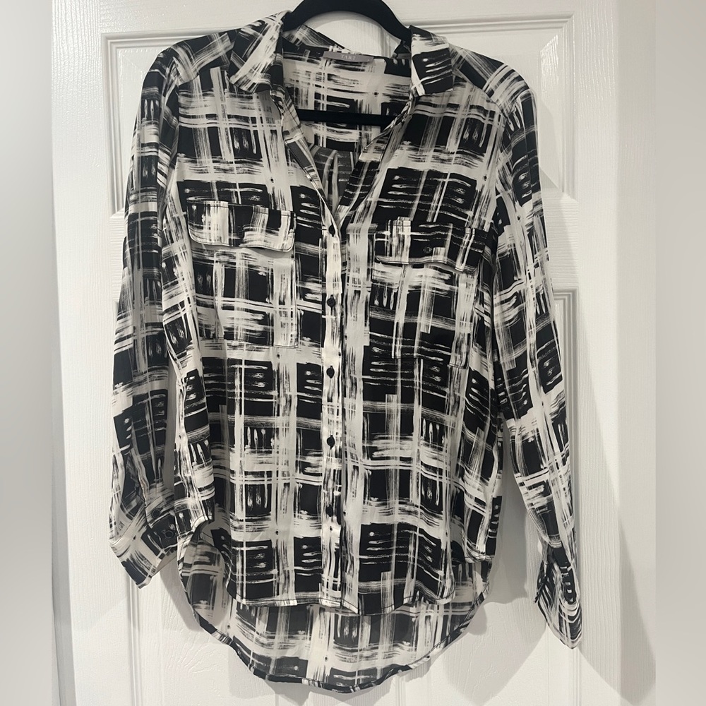 Womens Tart Black & White Drybrush Plaid Long Roll Tab Sleeve Button Front Top